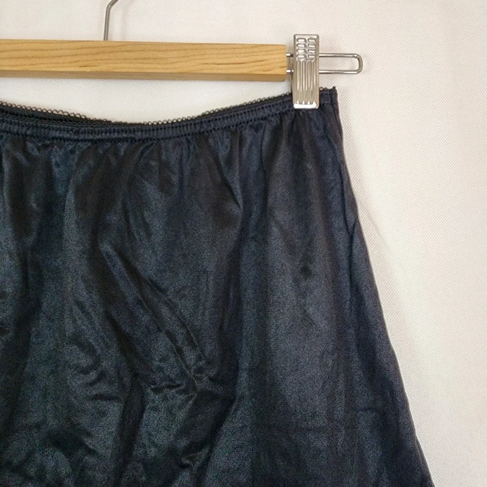 Mel Lin half slip